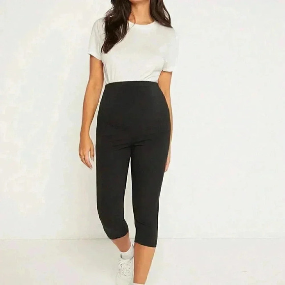 Womens Black Maternity Adjustable Waist Capri Leggings - Picture 4 of 5